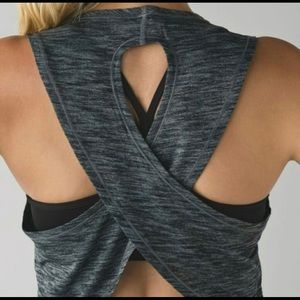 Fast as light muscle tank.  Size 6.